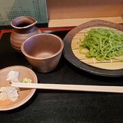 細めの手打ち蕎麦