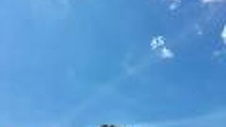 記念して建てられたモニュメント