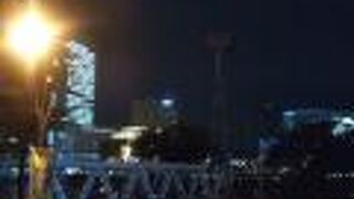 人気テレビドラマのデートシーンを