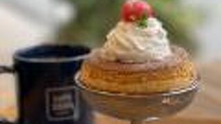 広くて開放感あるカフェ