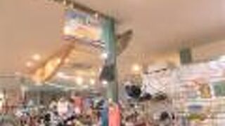 ヨーロッパ系の服飾品も販売されていました