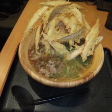 肉ごぼう天うどん￥700