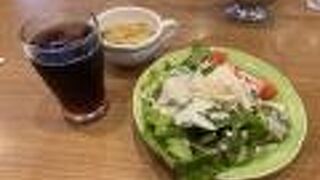 サラダバーに！