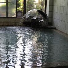 誰もいない内湯で一枚