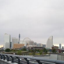 山下臨港線プロムナードからの眺め