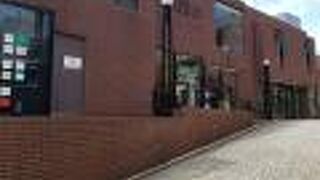 Ｔ-PLACE (南青山郵船ビル)