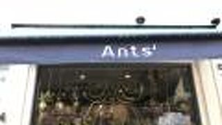 チーズケーキがめっちゃおいしいカフェです