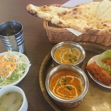 カレーもナンも美味しかったです。