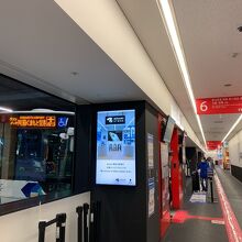 1Fのバスターミナル