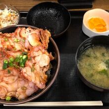 ざんぎ丼・770円！