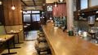 店名の通り、隠れ家的な雰囲気醸すカフェ