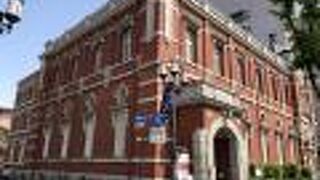 ルネサンス様式の歴史ある建物