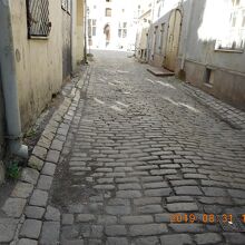 幽霊が出そうもない通りした