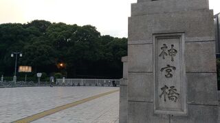 線路架にかかる橋