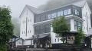 湯の花小屋の見学と明礬温泉の露天風呂