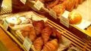 クロワッサン独特の食感をも楽しめる