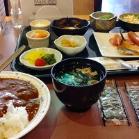 ドリンク、カレー等以外は、和食セットでした