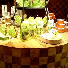 クラブハリエ　日本橋三越店