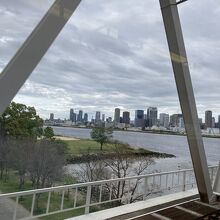 淀川を超えるとすぐにある駅