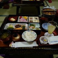 朝食もボリューム満点で、お昼ご飯いらないほど。