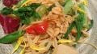 ランチのブッフェ