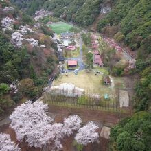 ダム直下の無水区間は「きなりの郷」として開発