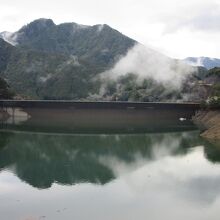 「池原ダム」によって形成された「池原湖」