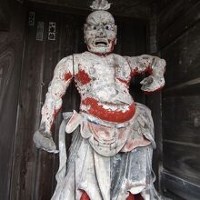 山門の仁王像