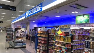 広いローソンです