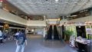 同僚と食事利用！