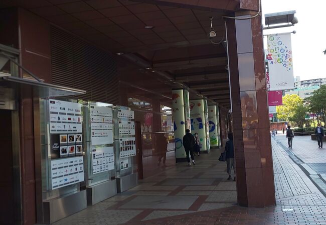 ココリア多摩センター ユニクロ
