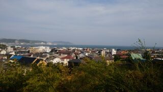 境内は意外に広い。