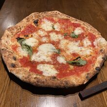 ピザ マルゲリータ