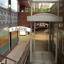 地下で京都駅と直結