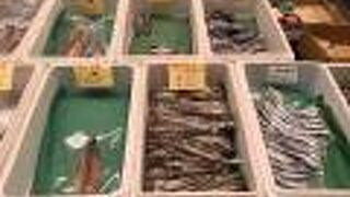 天井が高い商店街