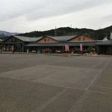結構大きな建物です