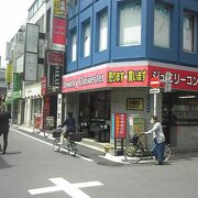 宝飾店の商店街