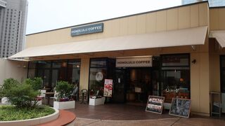 ショッピングしながらハワイ気分も♪