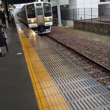 古めの電車