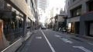 銀座の町を南北に通る通りの一つです。