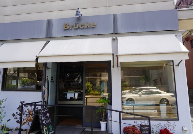 国産小麦と純バター