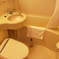 トイレ風呂は三点ユニット型