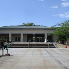 石川県立美術館