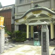 歴史を感じるお寺です