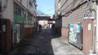 浅草の西浅草にある寺の一つなのです。