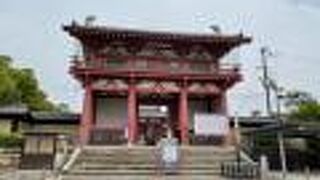 天王寺駅に近い門
