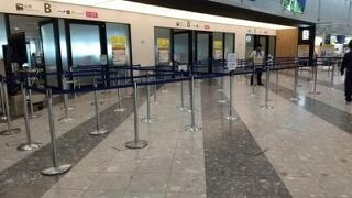 ガラガラの空港