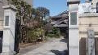 浅草の松が谷にある寺の一つです。