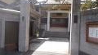 浅草の中にある松が谷の寺の一つです。