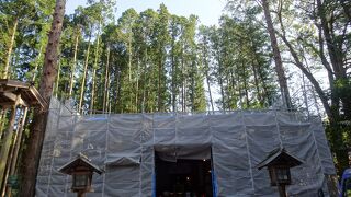 日本最大の十能と火箸がある （秋葉神社下社）